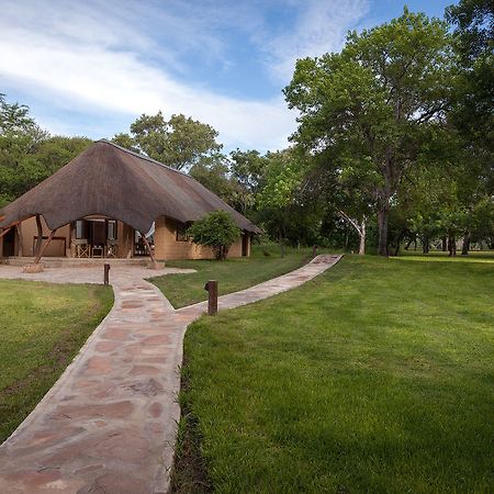 Tuli Safari Lodge Lentswelemoriti Экстерьер фото