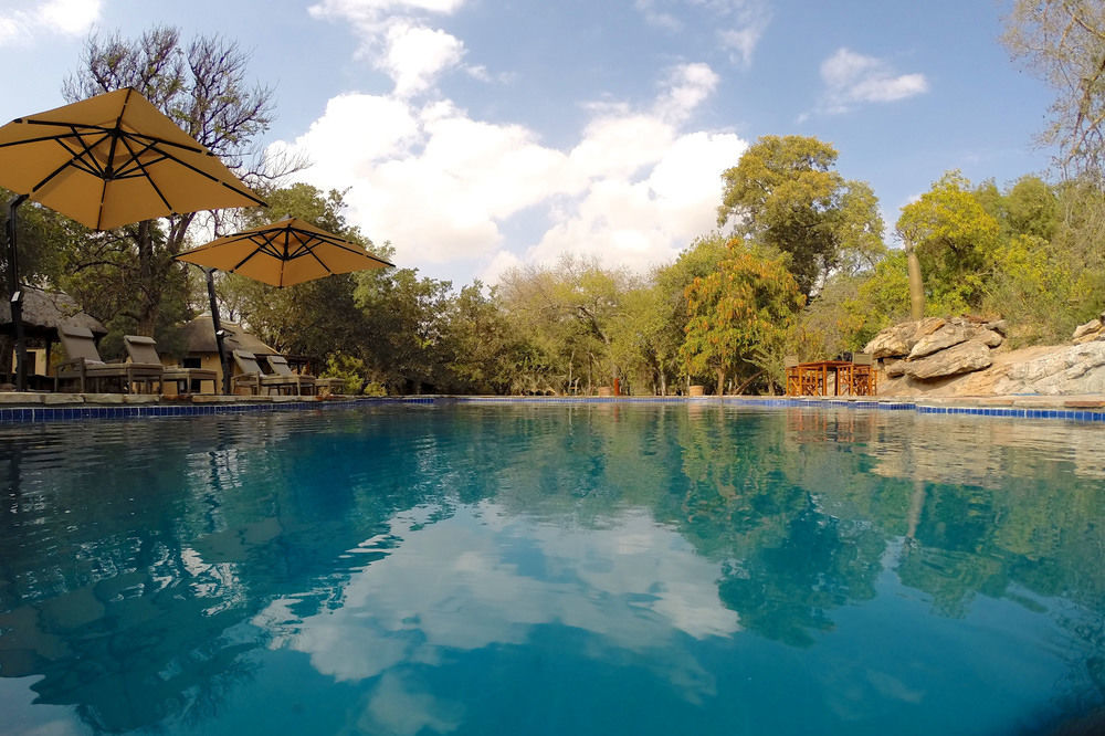 Tuli Safari Lodge Lentswelemoriti Экстерьер фото